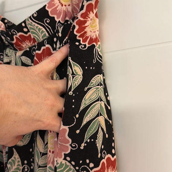 Lularoe Madison Skirt Size Medium -Floral Pattern - Picture 4 of 4